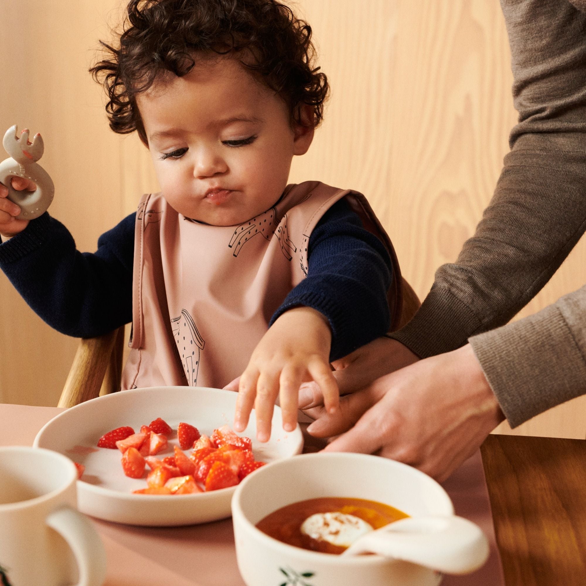 Ärmellose Lätzchen aus 100% recyceltem Polyester GRS Modell: Bria von Liewood kaufen - Alltagshelfer, Babykleidung & mehr
