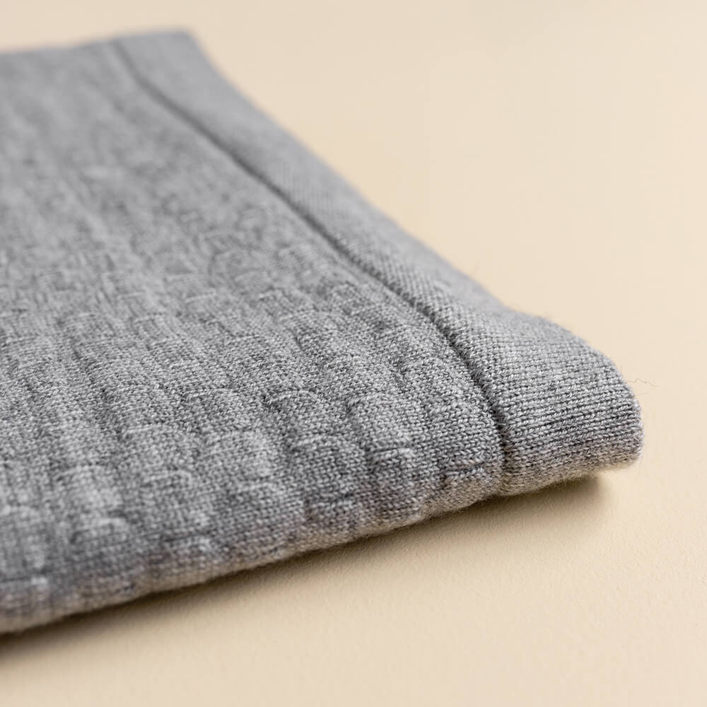 Babydecke Frankie aus 100% Merinowolle von HVID kaufen - Baby, Alltagshelfer, Kinderzimmer, Geschenke, Babykleidung & mehr