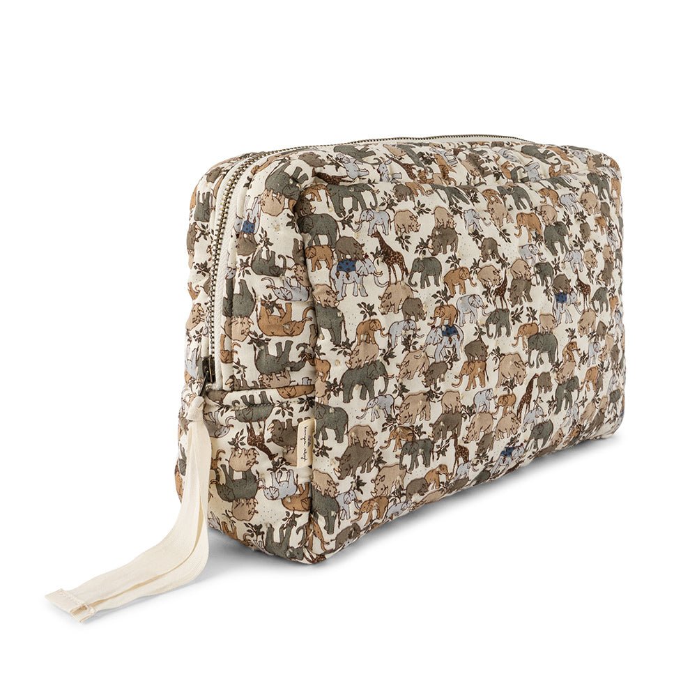 Big Quilted Toiletry Bag - Große gesteppte Wickeltasche / Kulturbeutel von Konges Slojd kaufen - Baby, Alltagshelfer, Mama, Babykleidung & mehr