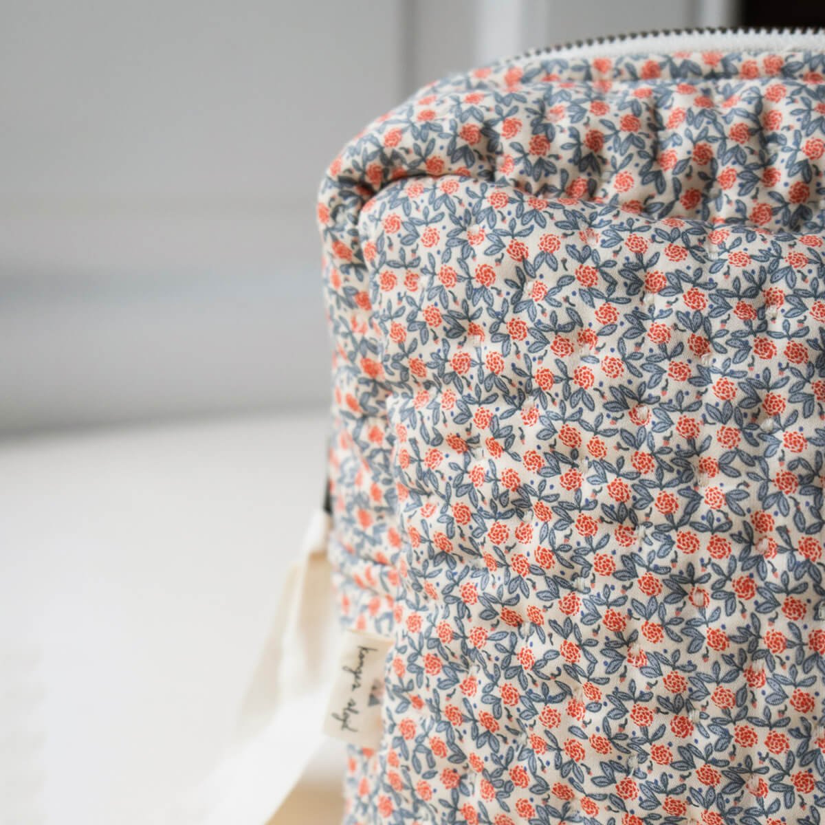 Big Quilted Toiletry Bag - Große gesteppte Wickeltasche / Kulturbeutel von Konges Slojd kaufen - Baby, Alltagshelfer, Mama, Babykleidung & mehr