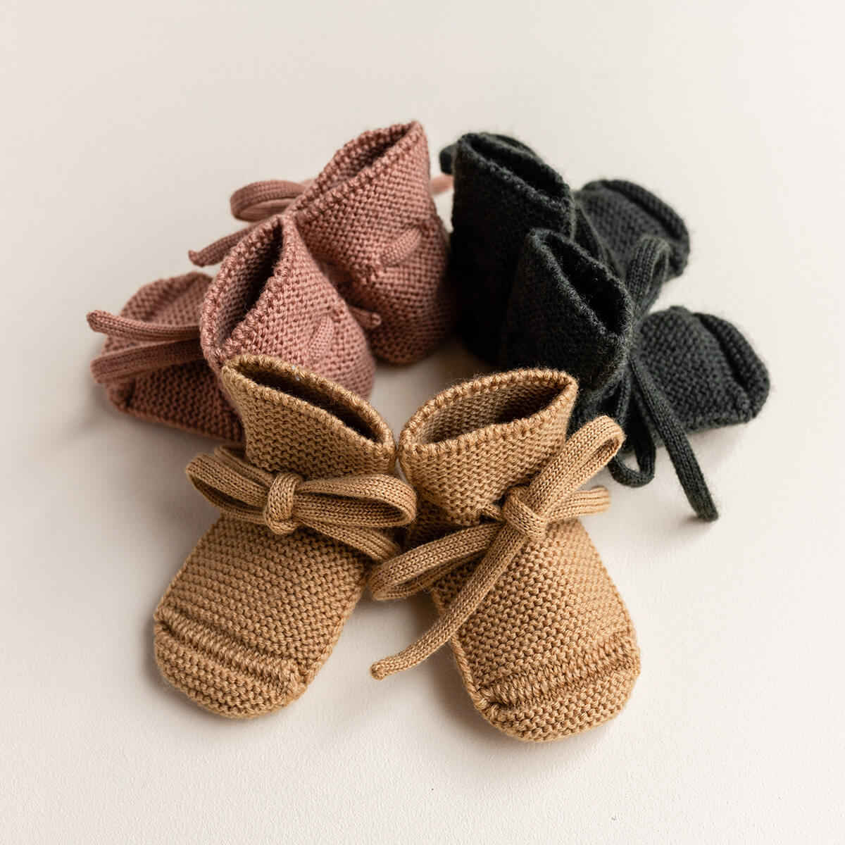 Booties Babyschuhe Gesterickt aus Merinowolle von HVID kaufen - Kleidung, Babykleidung & mehr