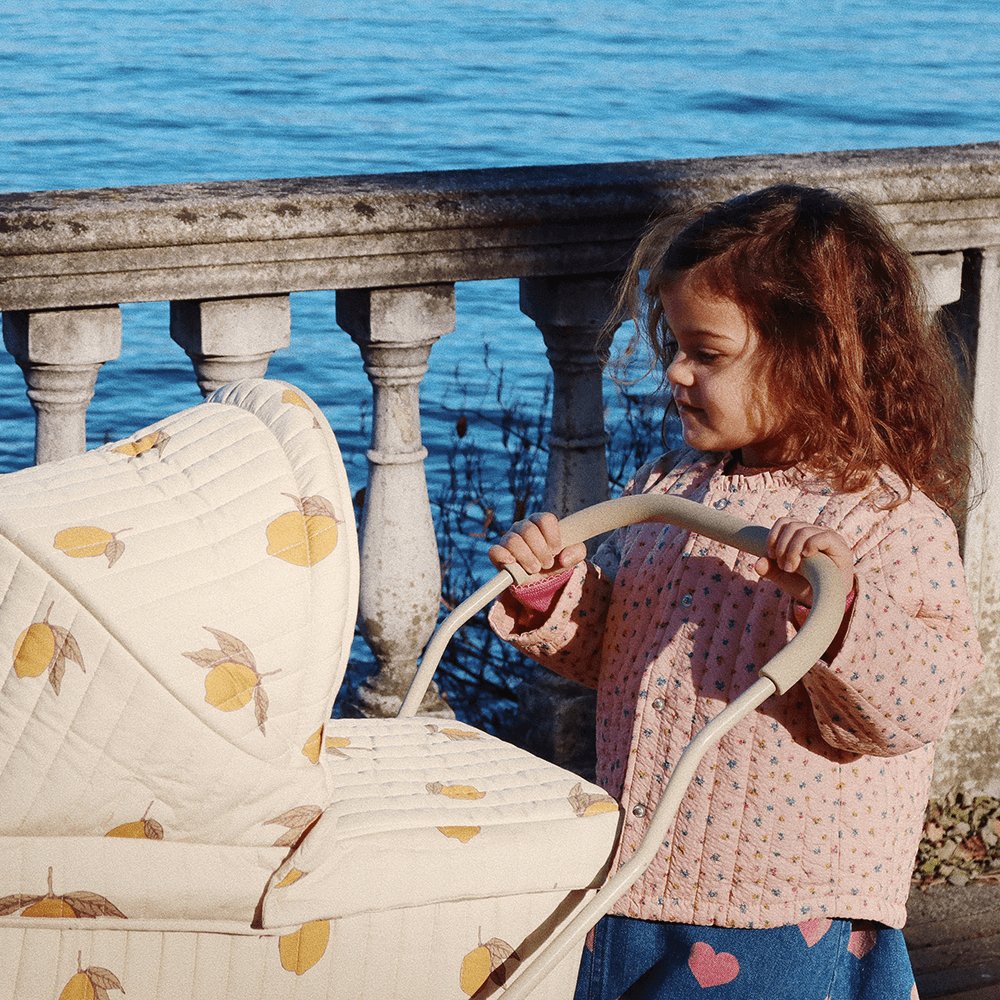 Doll Pram - Puppenwagen aus recycelter Baumwolle von Konges Slojd kaufen - Spielzeug, Babykleidung & mehr