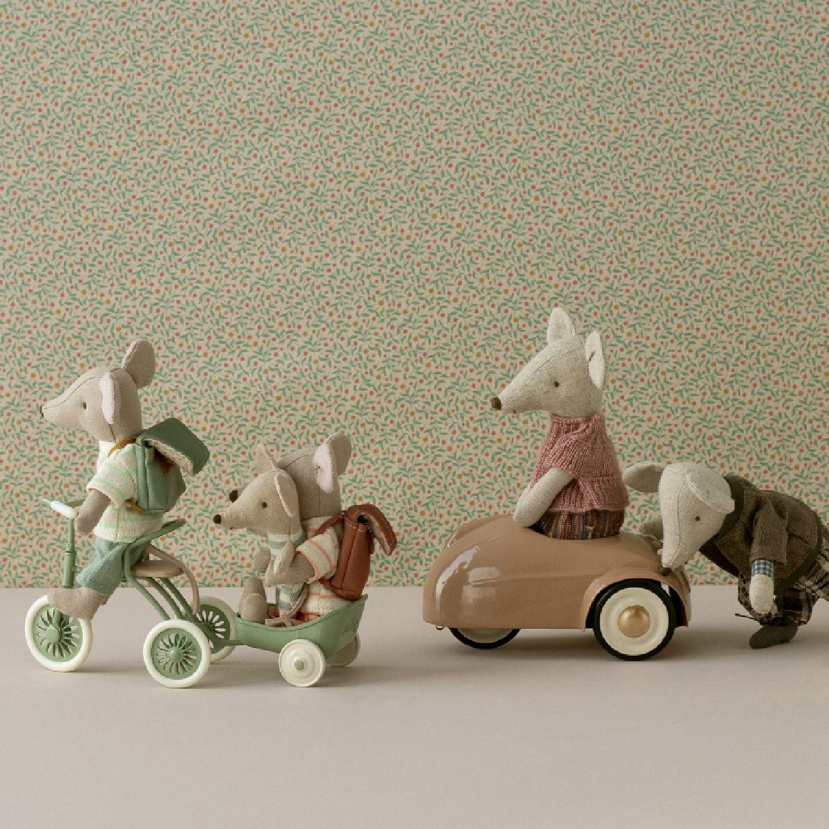 Dreirad Anhänger für Große Bruder/Schwester von Maileg kaufen - Spielzeug, Geschenke, Babykleidung & mehr