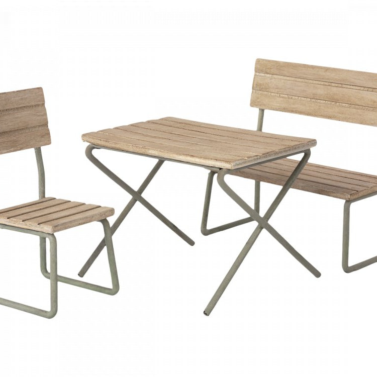 Gartenset Tisch mit Stühlen für das Puppenhaus von Maileg kaufen - Spielzeug, Babykleidung & mehr