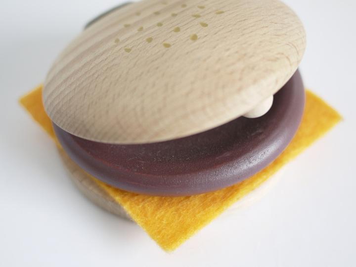 Hamburger Set von Kiko+ & gg* kaufen - Spielzeug, Geschenke, Babykleidung & mehr