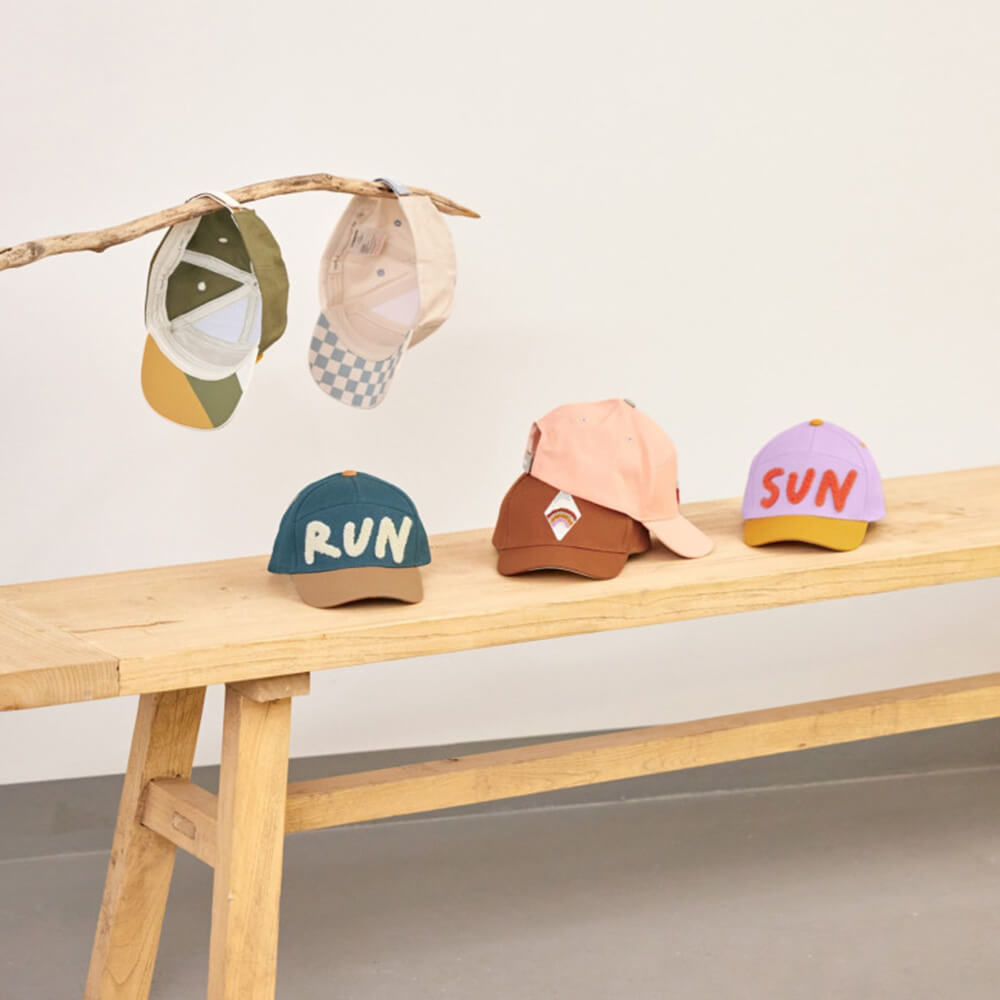 Kids Base Cap aus Bio - Baumwolle von Lässig kaufen - Kleidung, Babykleidung & mehr