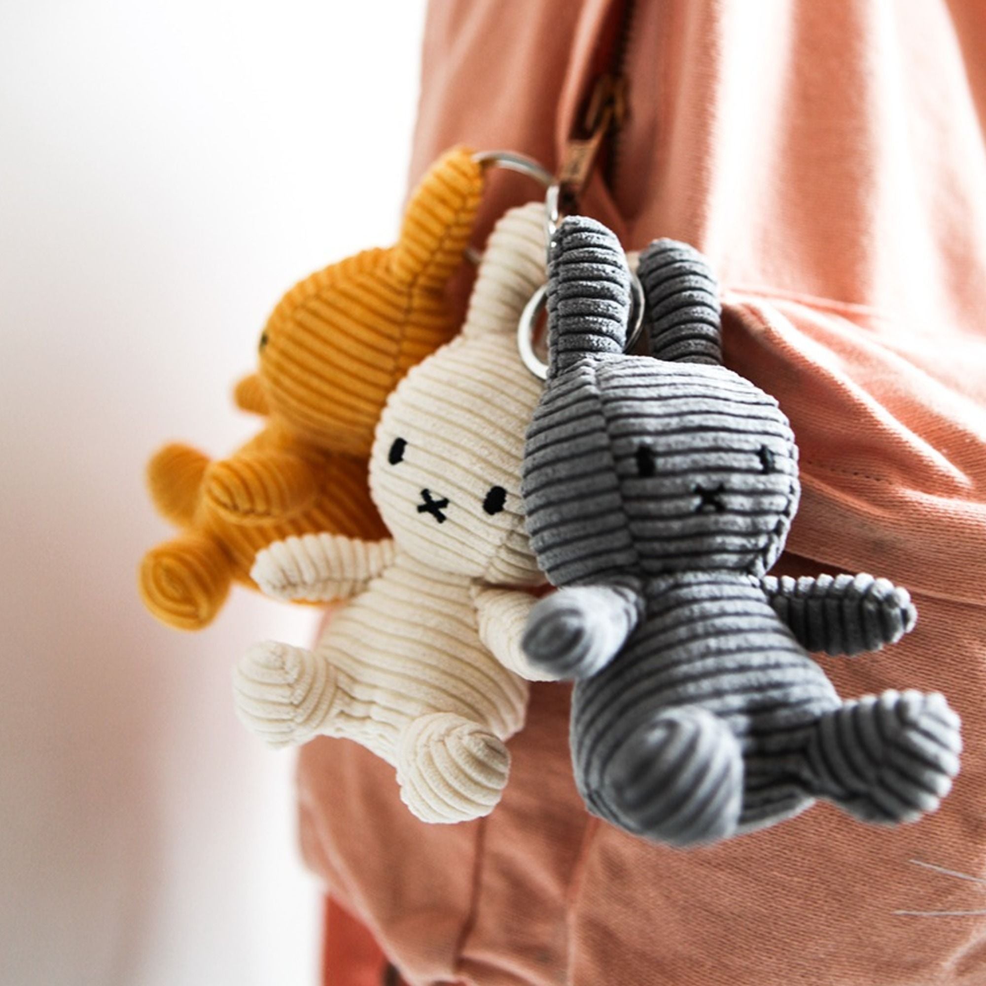 Miffy Keychain ECO Corduroy aus recyceltem Polyester von Miffy kaufen - Alltagshelfer, Geschenke, Mama, Babykleidung & mehr