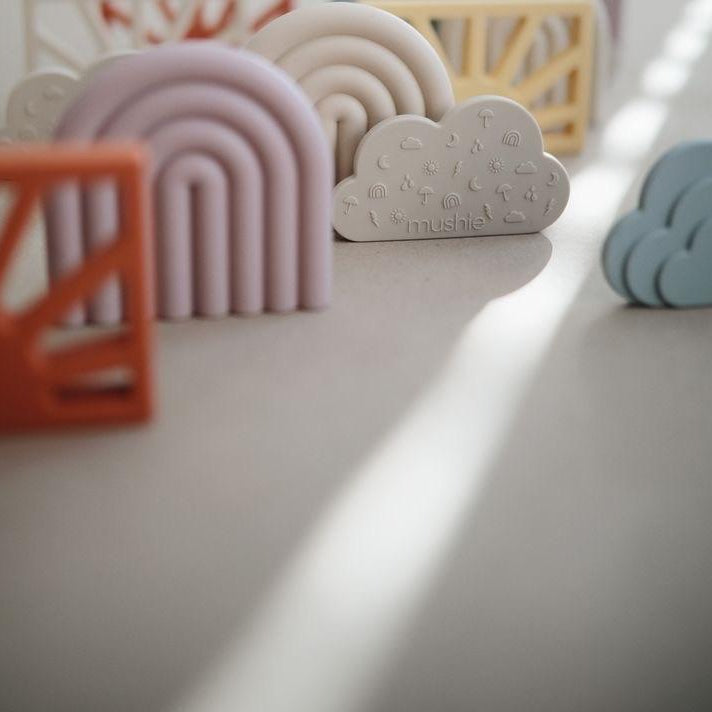Mushie Beißring “Teether Cloud Gray” von mushie kaufen - Spielzeug, Babykleidung & mehr