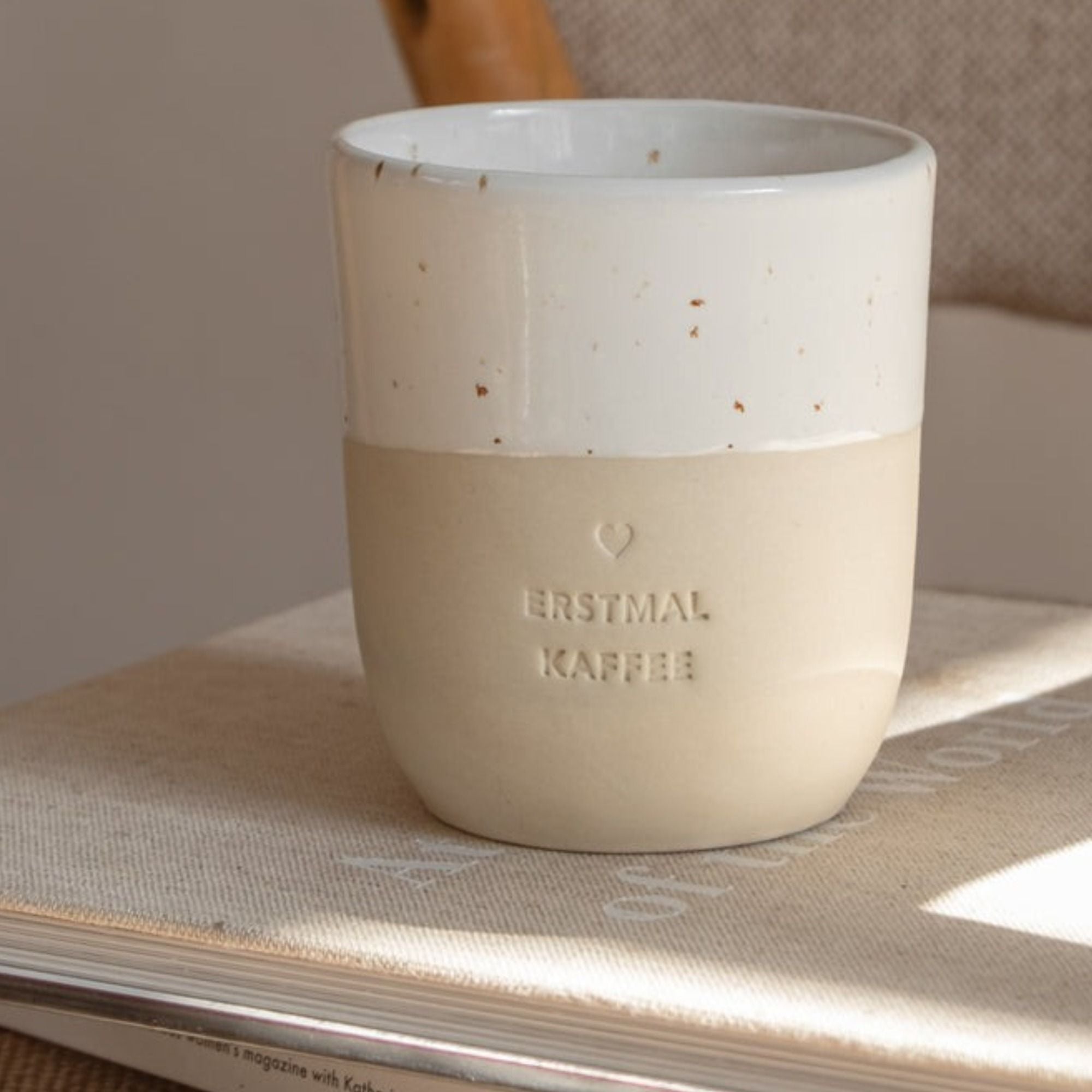 Becher aus Steingut - Groß