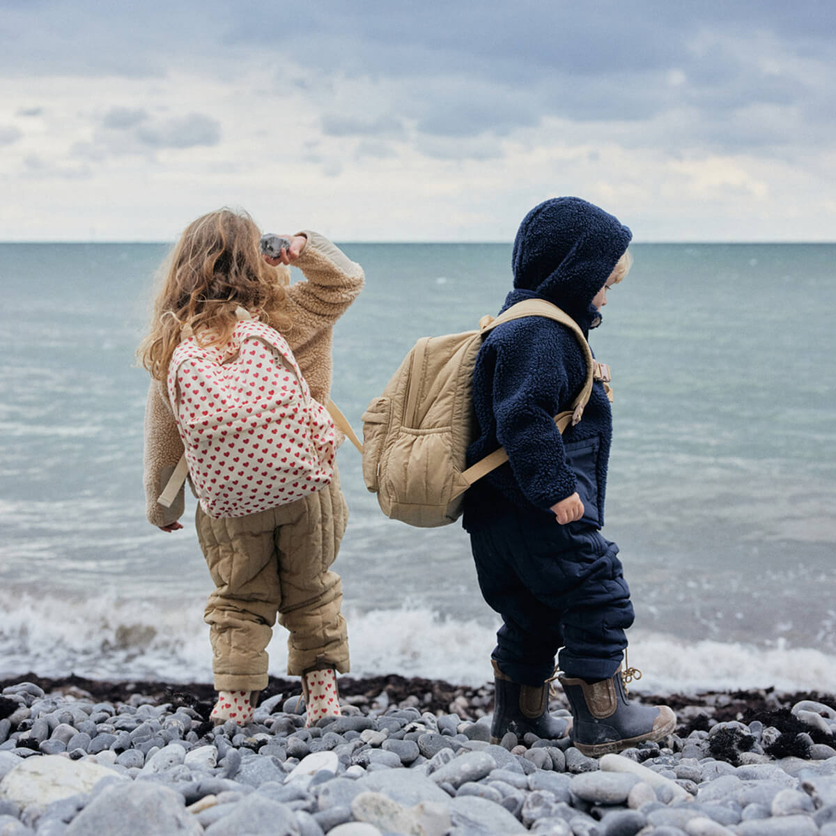 Rainy Kids Backpack Midi - Rucksack Wasserabweisend von Konges Slojd kaufen - Kleidung, Alltagshelfer, Babykleidung & mehr