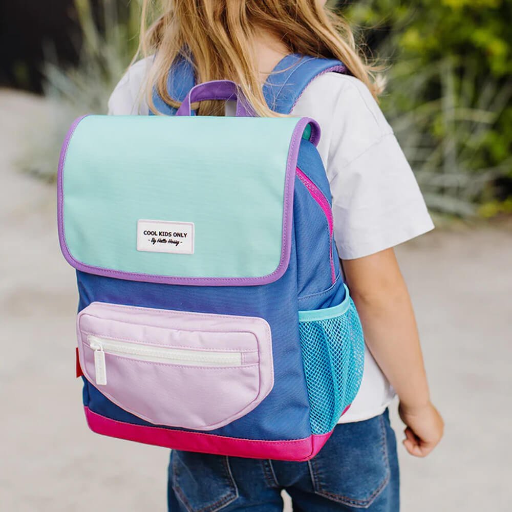 Rucksack Eckig mit Klappe - Colorblock aus 100% recyceltem Polyester von Hello Hossy kaufen - Kleidung, Alltagshelfer, Babykleidung & mehr