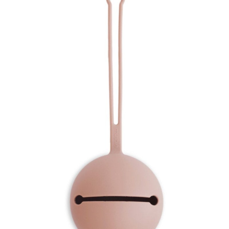 Mushie Schnuller-Case „Blush“ von Mushie kaufen - Schnuller-Case, Babykleidung & mehr