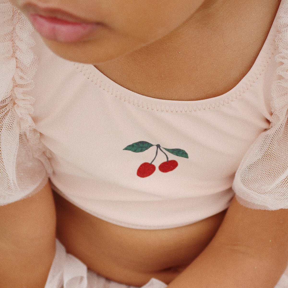 Strut Bikini mit Rüschen aus recyceltem Polyester GRS von Konges Slojd kaufen - Kleidung, Babykleidung & mehr