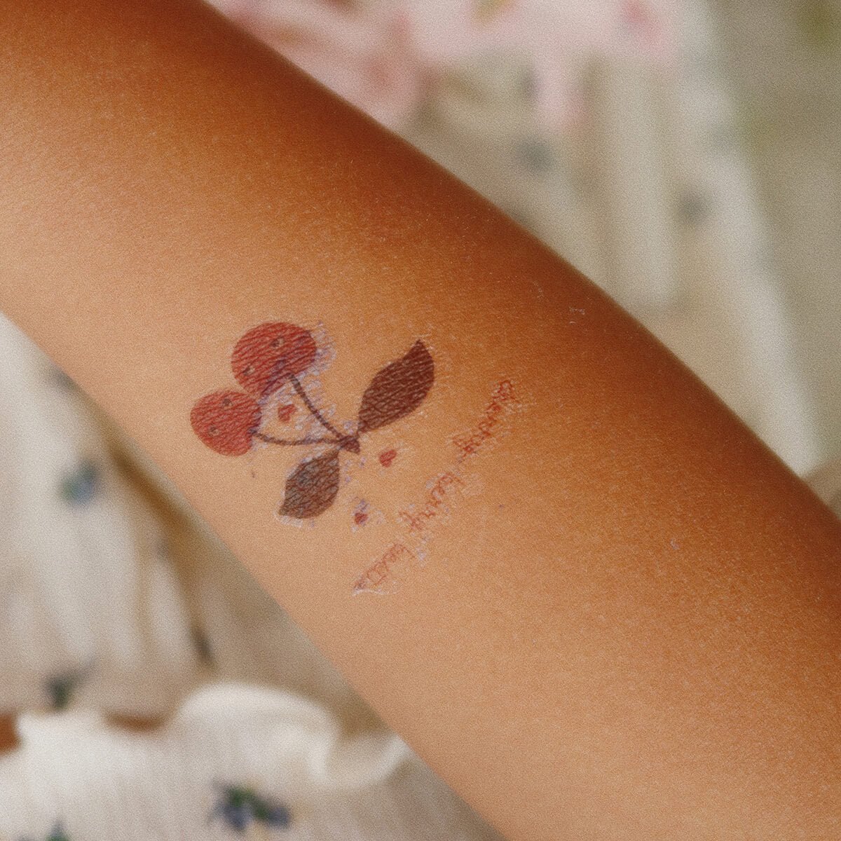 Tattoos Ablösbar von Konges Slojd kaufen - Spielzeug, Kleidung, Babykleidung & mehr