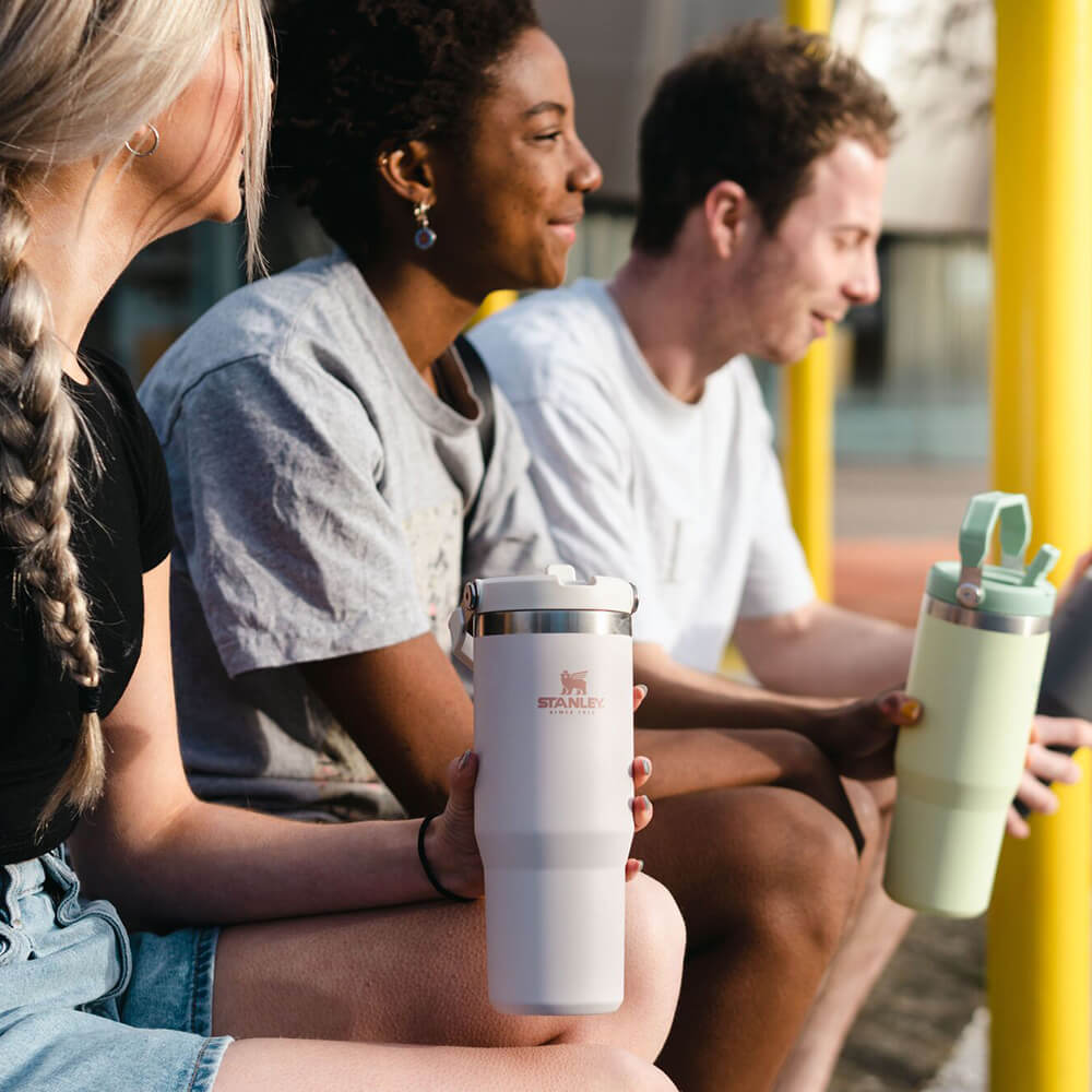 Thermo Trinkflasche Classic Iceflow Flip Straw Tumbler von Stanley kaufen - Alltagshelfer, Mama, Geschenke,, Babykleidung & mehr