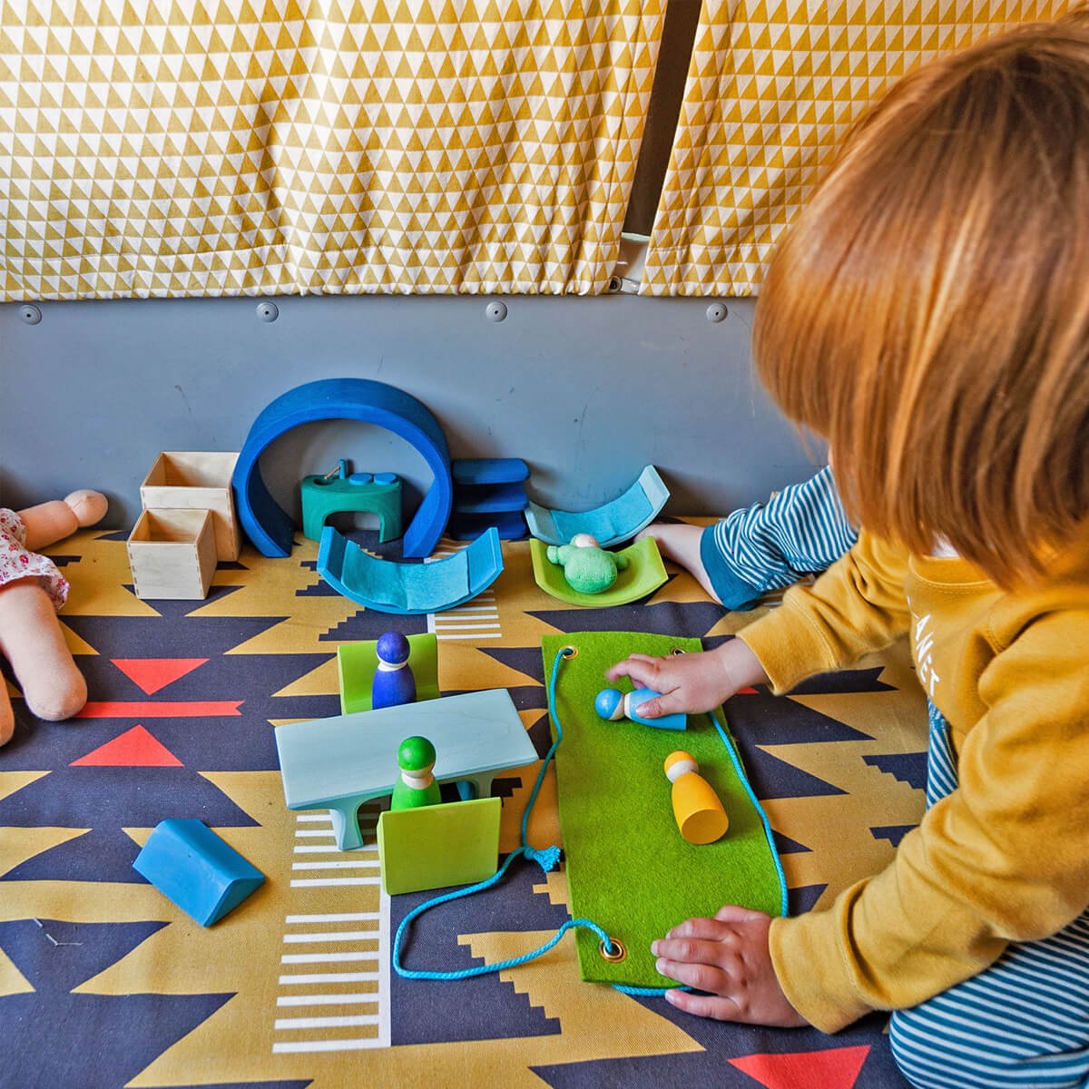 Bauhaus - Puppenhaus aus Holz von Grimm´s kaufen - Spielzeug, Geschenke, Babykleidung & mehr