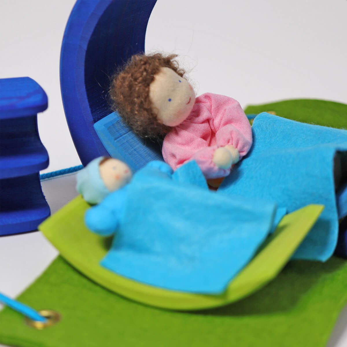 Bauhaus - Puppenhaus aus Holz von Grimm´s kaufen - Spielzeug, Geschenke, Babykleidung & mehr