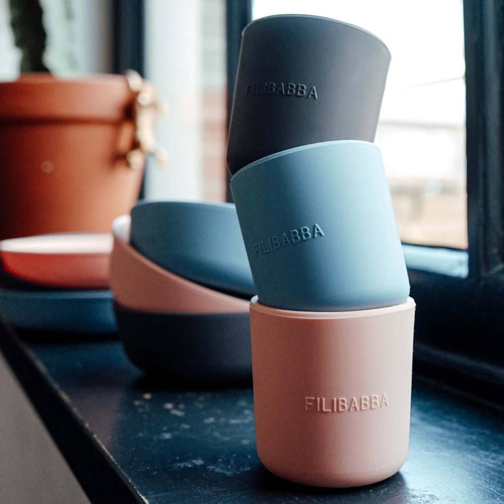 Becher aus Silikon 2er Set von Filibabba kaufen - Alltagshelfer, Babykleidung & mehr