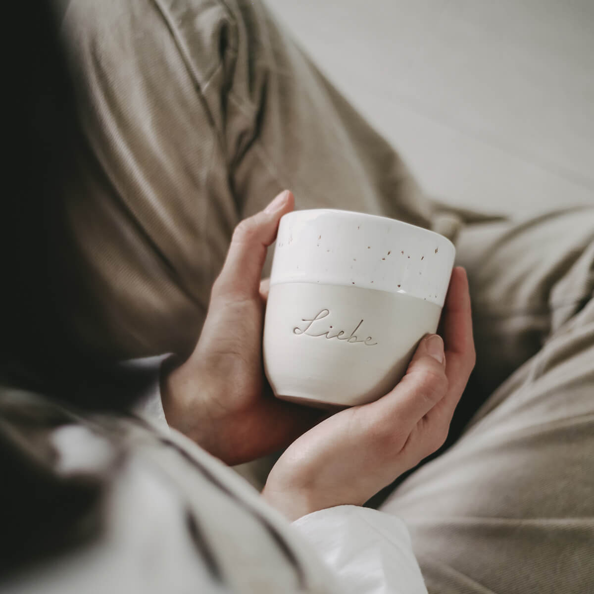 Becher aus Steingut - Groß Limitiert Liebe von Eulenschnitt kaufen - Alltagshelfer, Geschenke, Mama, Babykleidung & mehr