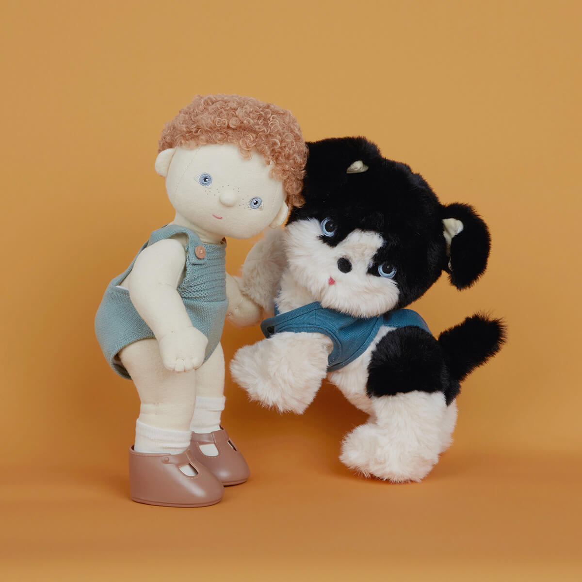 Dinkum Dogs - Kuschetier Hund aus Recyceltem Plüsch von Olli Ella kaufen - Spielzeug, Geschenke, Babykleidung & mehr