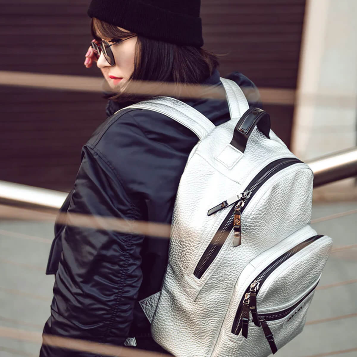 Elwood Changing Backpack Veganes Leder aus recyceltem Polyurethan von TIBA + MARL kaufen - Baby, Alltagshelfer, Mama, Babykleidung & mehr