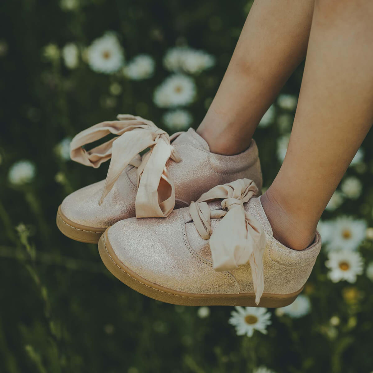 Emilia Organza Halbschuh mit Schleife aus Premium-Leder von Donsje kaufen - , Babykleidung & mehr