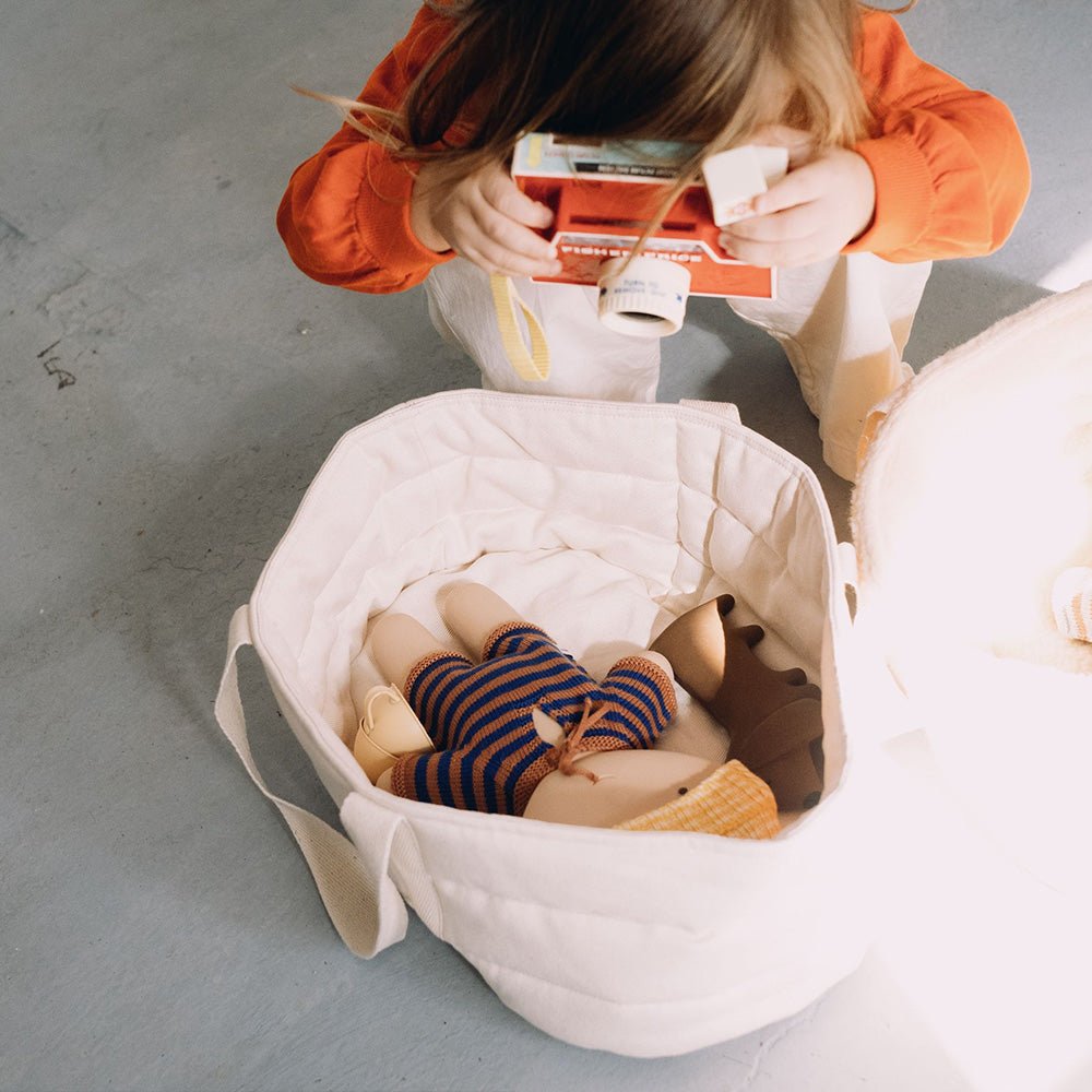 Gommu Bassinet Puppen Tragetasche aus Bio-Baumwolle von We Are Gommu kaufen - Spielzeug, Geschenke, Babykleidung & mehr
