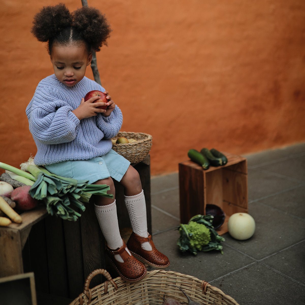 Halbschuh T-Bar Flower - aus Chrom freiem Premium Leder von petit nord kaufen - Kleidung, Babykleidung & mehr