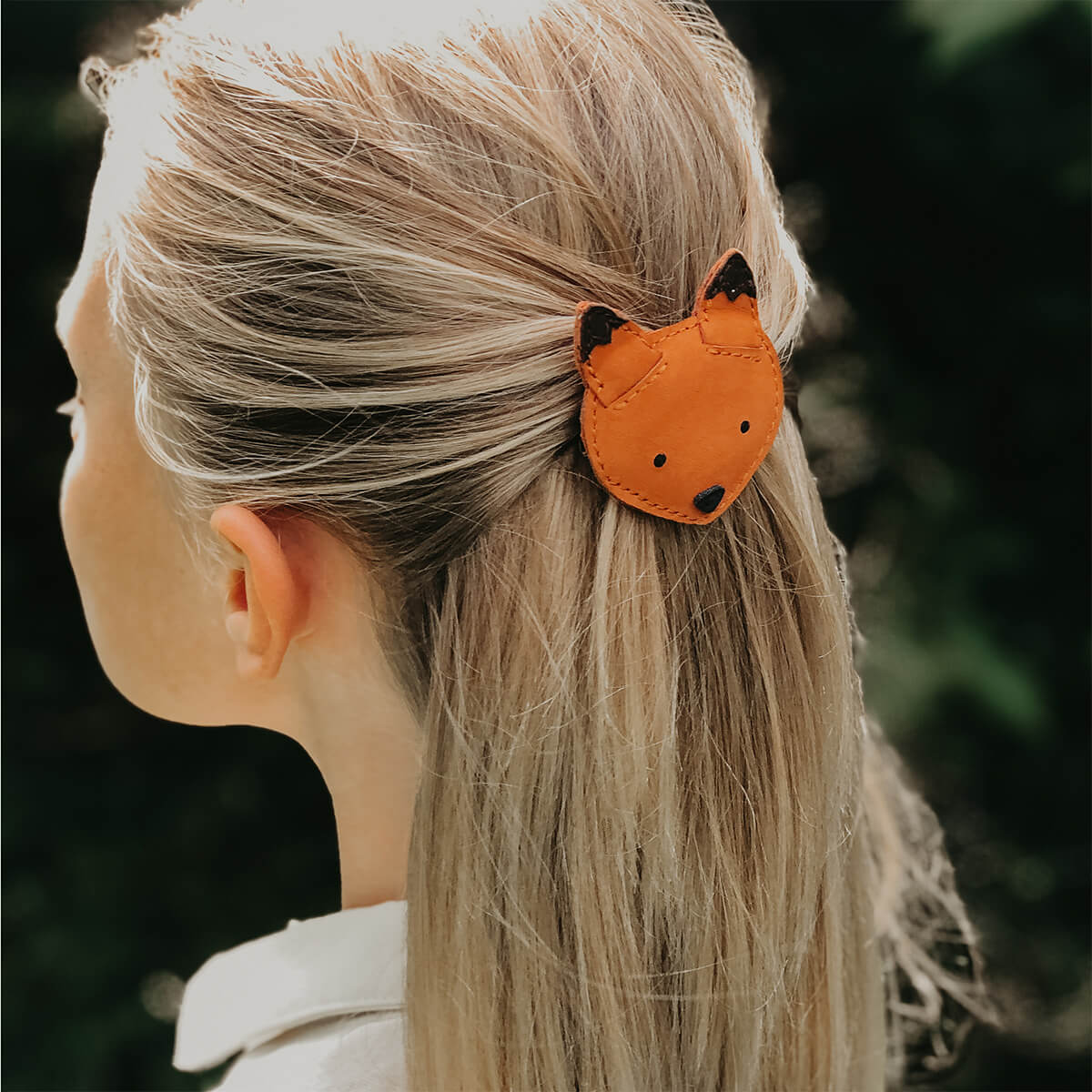 Josy Hairclip - Haarspange aus 100% Leder von Donsje kaufen - Kleidung, Geschenke, Babykleidung & mehr