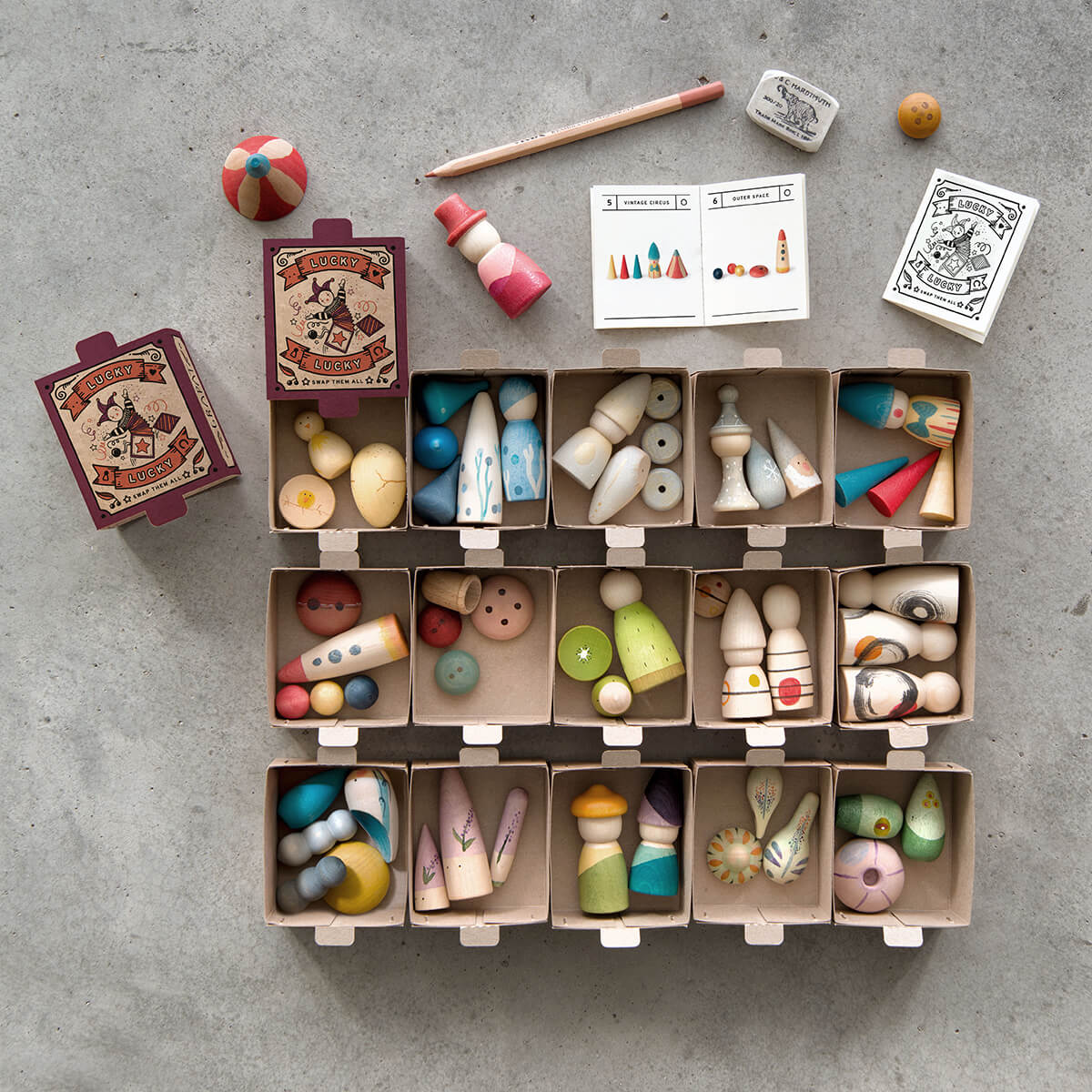 Lucky Lucky Spielfiguren aus PEFC Holz von Grapat kaufen - Spielzeug, Geschenke, Babykleidung & mehr