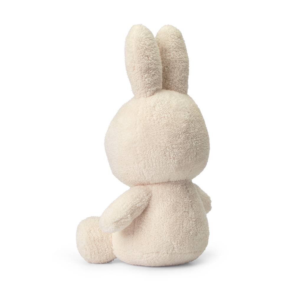 Miffy Sitting Terry Medium aus recyceltem Polyester von Miffy kaufen - Baby, Spielzeug, Geschenke, Babykleidung & mehr
