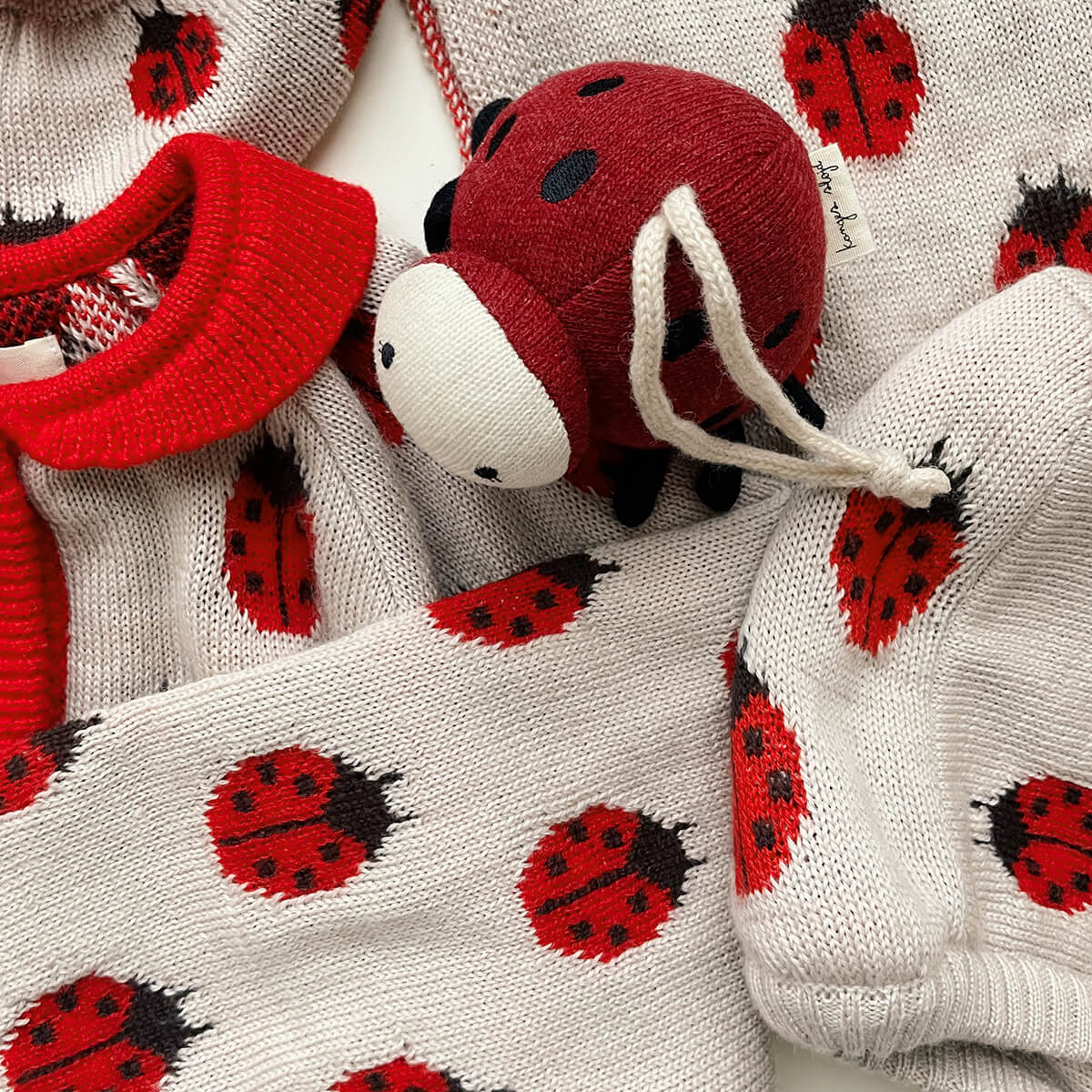 Music Toys - Musikspieluhr aus Lammwolle von Konges Slojd kaufen - Kinderzimmer, Baby, Babykleidung & mehr