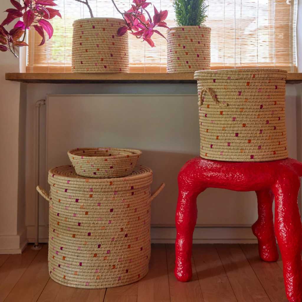 Raffia Storage Basket Medium - Aufbewahrungskorb Rund mit Deckel von Rice kaufen - Spielzeug, Kinderzimmer, Babykleidung & mehr