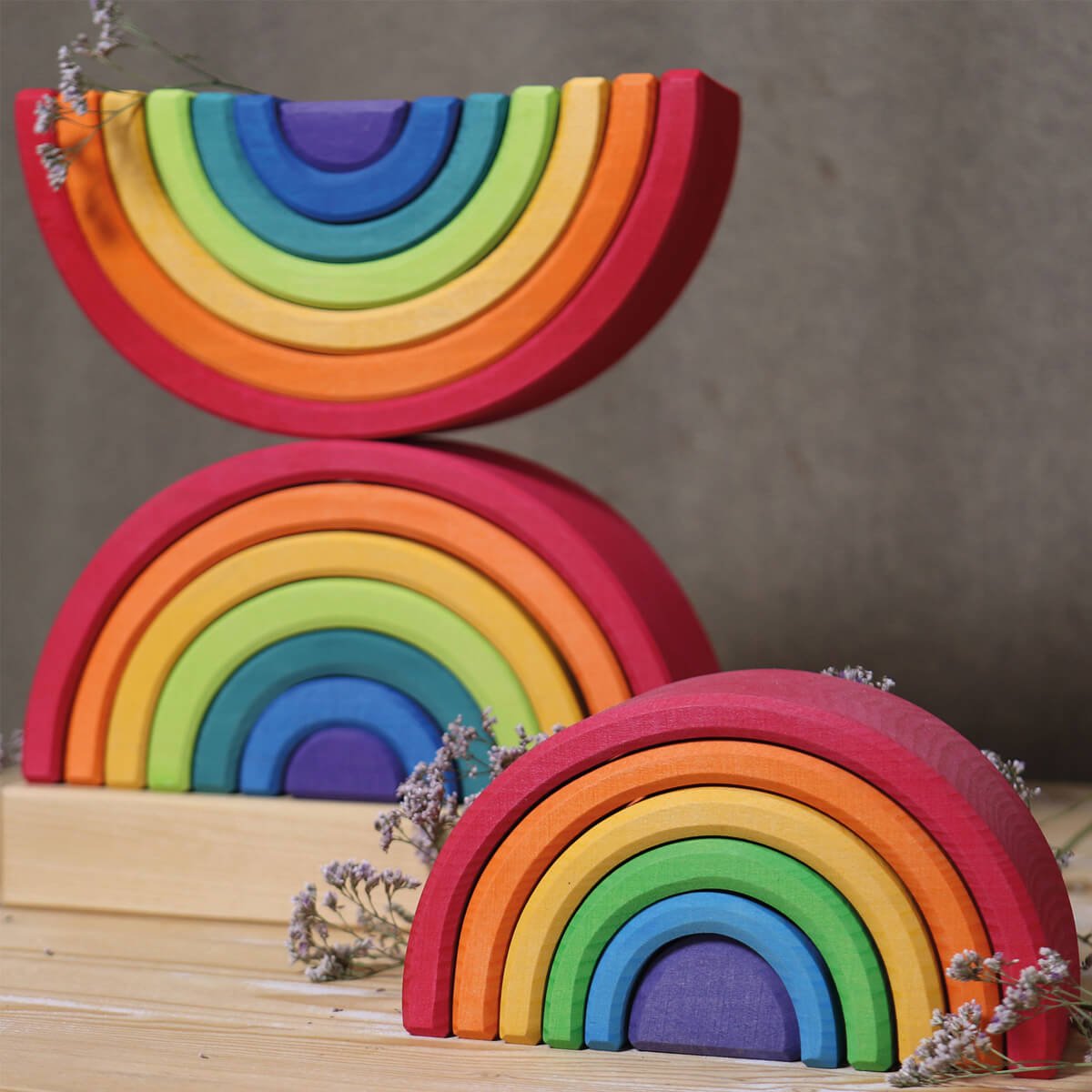 Regenbogen Steckturm aus Holz von Grimm´s kaufen - Spielzeug, Geschenke, Babykleidung & mehr