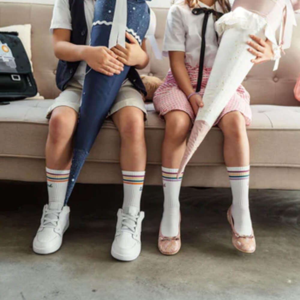 Socken SCHULKIND aus Bio-Baumwolle von Loones kaufen - Kleidung, Geschenke, Babykleidung & mehr