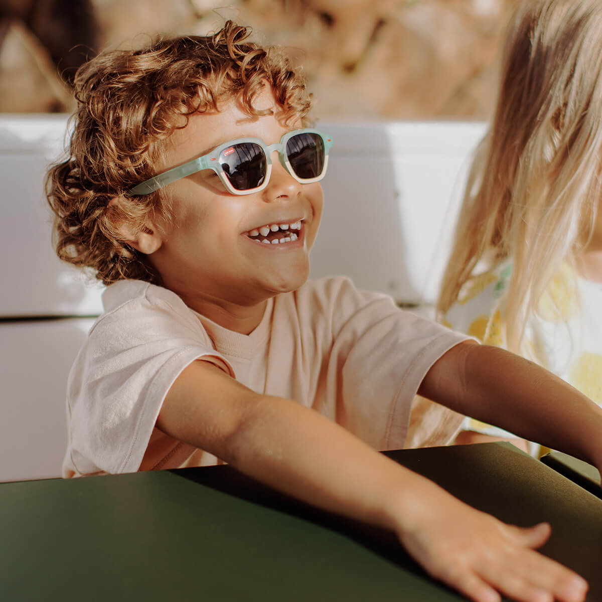 Sonnenbrille aus recyceltem Polycarbonat von Hello Hossy kaufen - Kleidung, Babykleidung & mehr