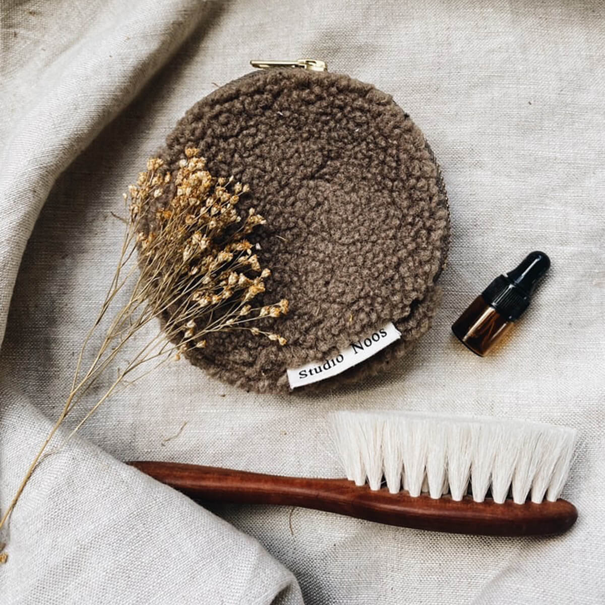 Teddy Wallet von Studio Noos kaufen - Mama, Alltagshelfer, Geschenke, Babykleidung & mehr