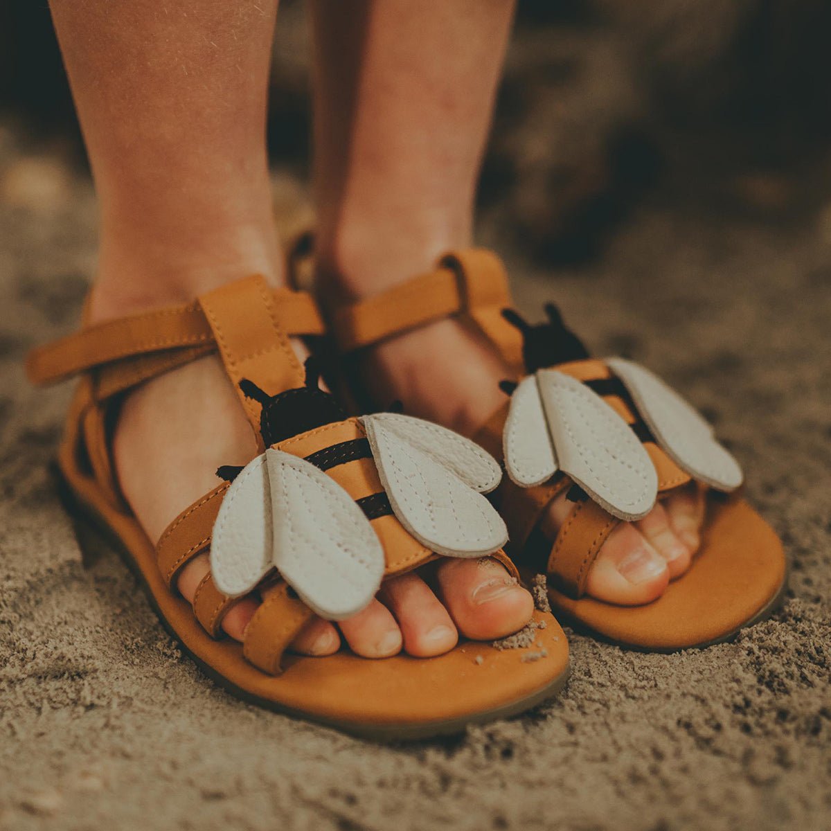 Tuti Sky Sandalen aus 100% Premium-Leder von Donsje kaufen - Kleidung, Babykleidung & mehr