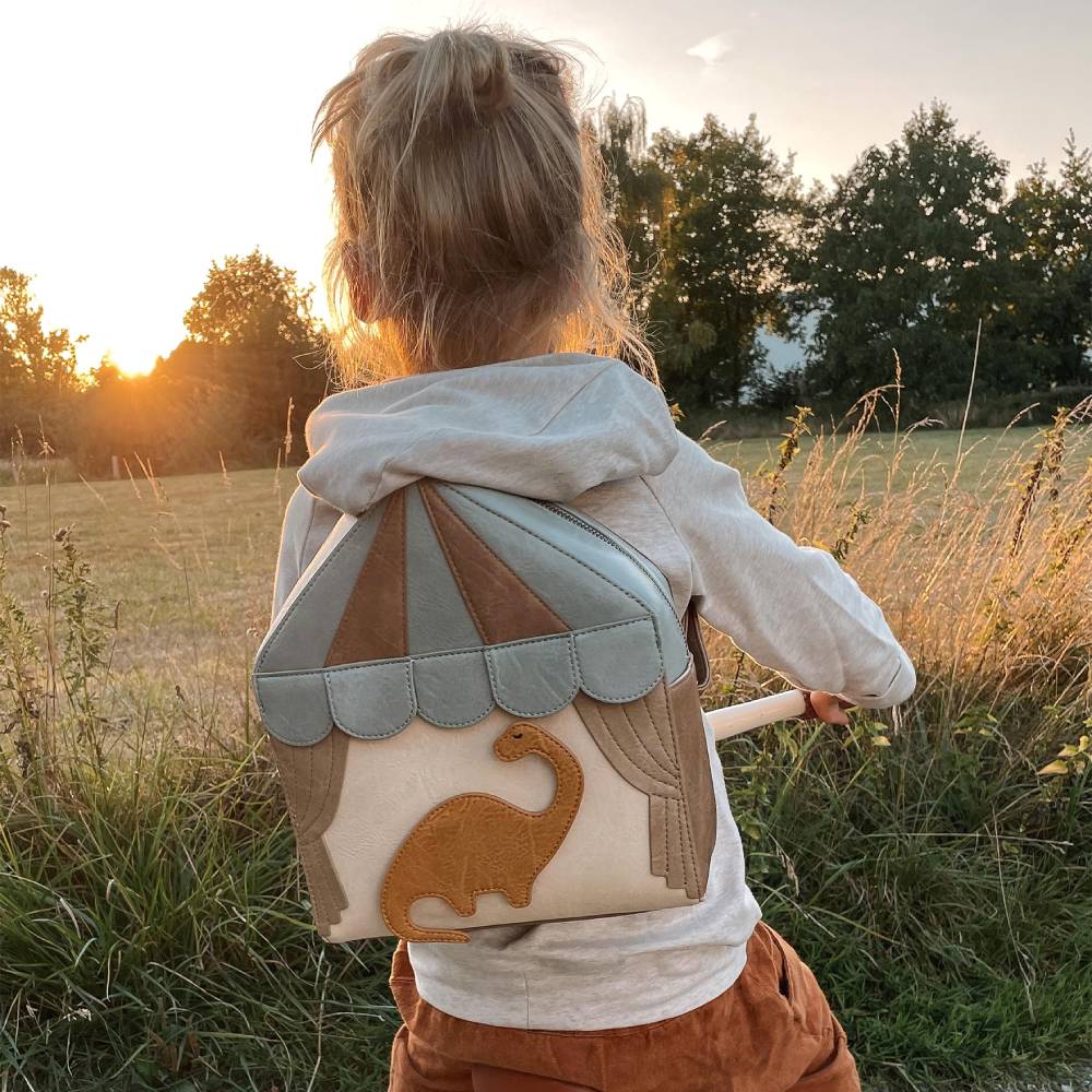 Veganer Rucksack - Großes Zelt Noah von Little Who kaufen - Spielzeug, Alltagshelfer, Kleidung, Geschenke, Babykleidung & mehr