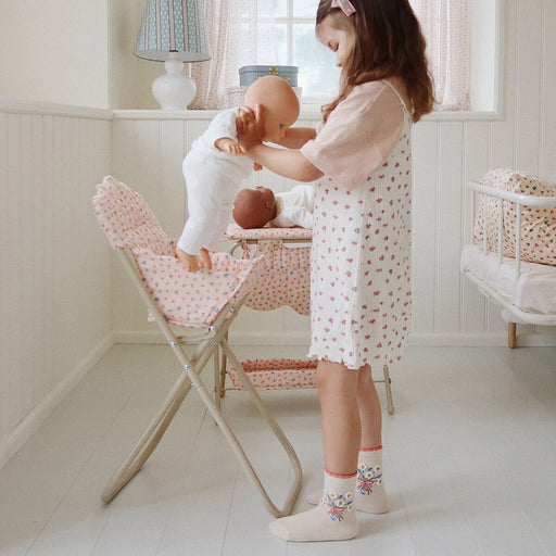 Doll High Chair - Puppen Hochstuhl von Konges Slojd kaufen - Spielzeug, Babykleidung & mehr