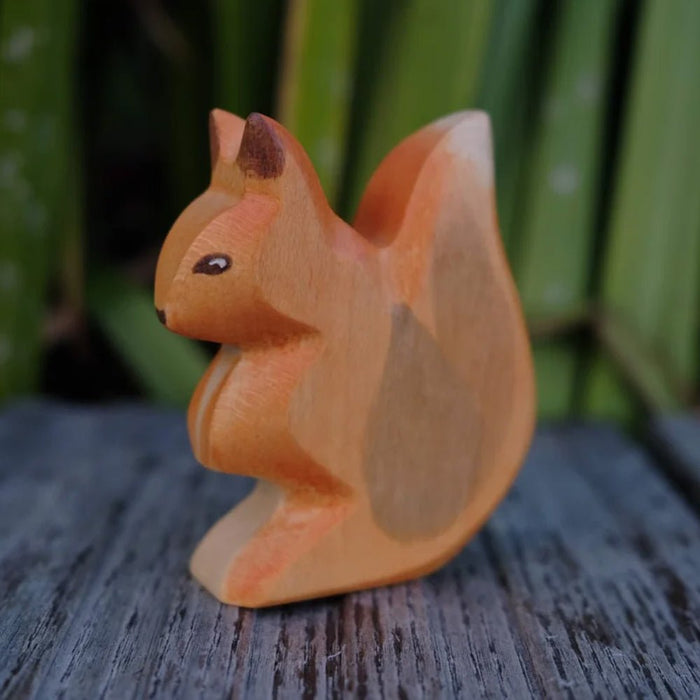 Eichhörnchen aus Holz von HolzWald kaufen - Spielfigur, Babykleidung & mehr