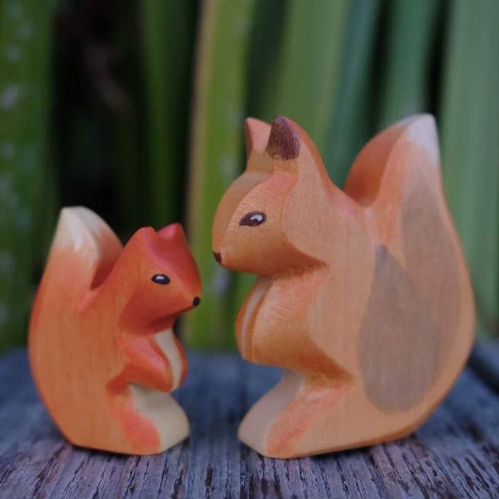 Eichhörnchen aus Holz von HolzWald kaufen - Spielfigur, Babykleidung & mehr