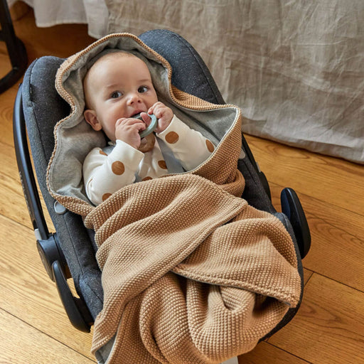 Knitted Blanket - Einschlagdecke für Babysitze von Lässig kaufen - Baby, Alltagshelfer, Kinderzimmer, Geschenke, Babykleidung & mehr