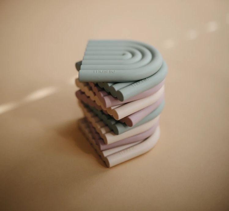 Mushie Beißring “Teether Rainbow Mauve” von mushie kaufen - Spielzeug, Babykleidung &amp; mehr