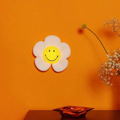 Nachtlicht Smiley aus Silikon von Miffy kaufen - Kinderzimmer, Geschenke, Baby, Babykleidung & mehr