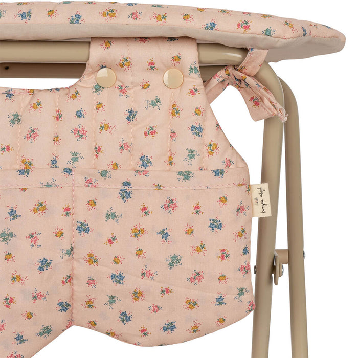 Puppen Wickeltisch Doll Changing Table aus Recycelter Baumwolle von Konges Slojd kaufen - Spielzeug, Babykleidung & mehr