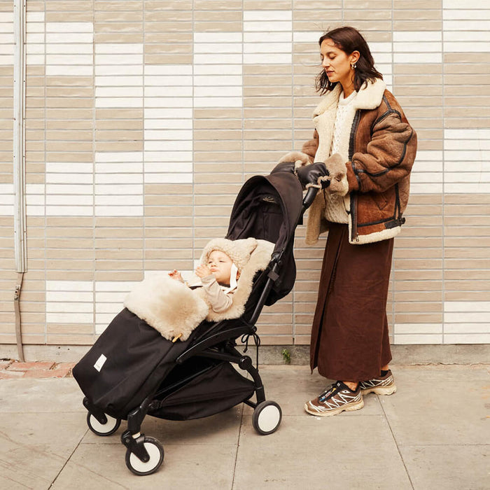 Schafsfell Puffmuff - Fußsack Kinderwagen aus Merinoschafsfell von Binibamba kaufen - Baby, Kinderzimmer, Babykleidung & mehr