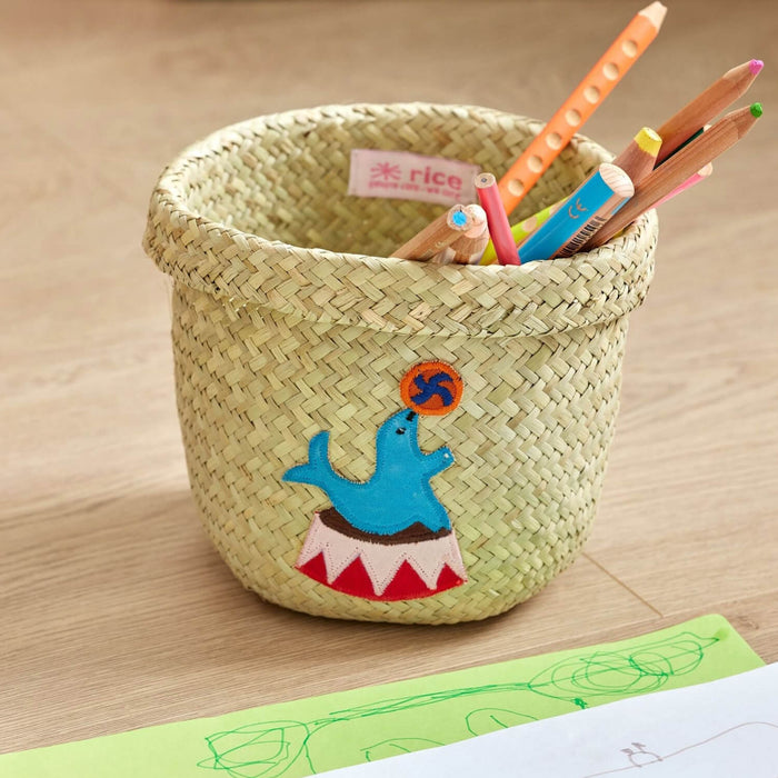 Small Round Raffia Baskets - Aufbewahrungskorb von Rice kaufen - Spielzeug, Kinderzimmer, Babykleidung & mehr