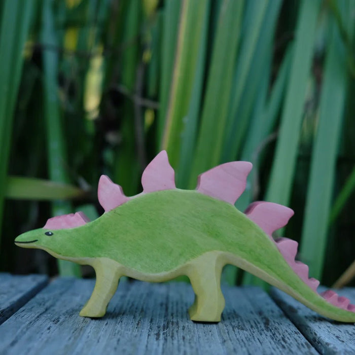 Stegosaurus aus Holz von HolzWald kaufen - Spielfigur, Babykleidung & mehr