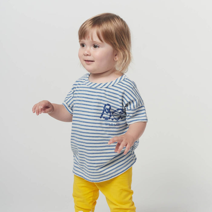 Baby Blue Stripes T-Shirt - kurzarm aus Bio Baumwolle von Bobo Choses kaufen - Kleidung, Babykleidung & mehr